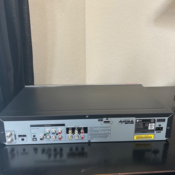 LG RC897T DVD Recorder/ VCR Recorder. Excellent condition - Picture 15 of 16